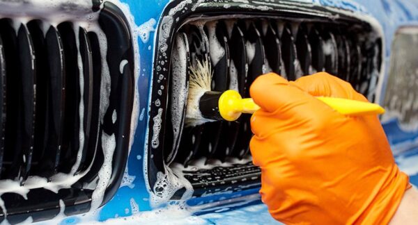 Expert mobile car detailing service in Dallas Texas.